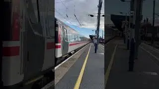 LNER War Livery Intercity 225 departs Doncaster #train #war