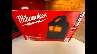 UnBoXing Men's Small M12 12V Lithium-Ion Cordless AXIS Black Heated Jacket Kit Battery and Charger