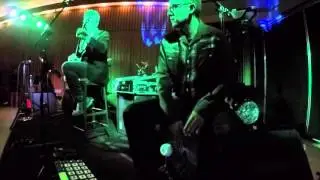 Cajon Gig.!  Party at with Max Hoetzel (Banjo) and Gene Libbea (Right Up Bass)