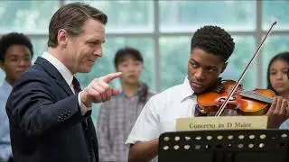 Le directeur demande &agrave; un &eacute;l&egrave;ve noir de jouer du violon&hellip; ce qui se passe choque tout le monde