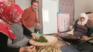 MUTLU OLDUK DEREMİZ AKTI KAR YAĞMUR BİZDE GELİN ÇİÇEKLİ GÖZLEME BİZ İŞİN KEYİF KISMINDA OLALIM DEDİK