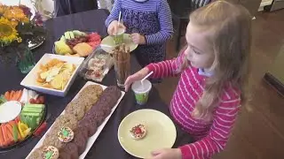 Dealing with food allergies in children during holidays