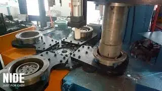 Casting process of automatic rotor aluminum die casting machine