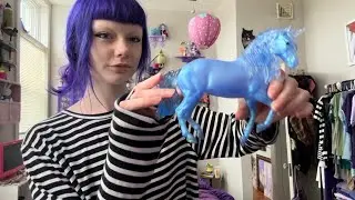 purple hair & purple trinkets 