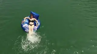 Discover the Ultimate Custom Airship Inflatable Lounge Chair Air Bed with Net | Perfect Pool Float!