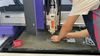 Acctek 1kw fiber laser cutting  machineAKJ1390FB cutting 0.09mmAlu