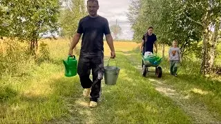 We left the City Life to Build a Peaceful Life Off-Grid&ndash;Homesteading