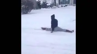 how to be sassy in the snow   VINE Allicattt