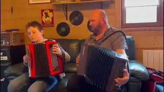 P&Egrave;RE ET FILS &Agrave; L'ACCORD&Eacute;ON !