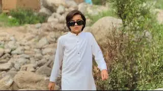 Rameez pa ghalata lar bowasto 😀😀