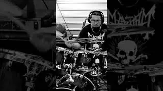 220 BPM #deathmetal #drumming #practice @nevallumTXOctober 4th test