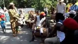 Djembefola Alpha Oulare aus Guinea