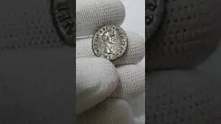Денарий Нервы. Авгуры.