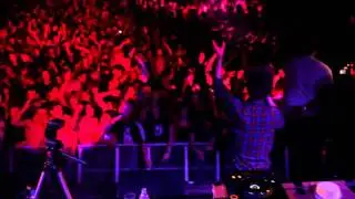 Flux Pavilion feat Quest One MC @ Rampage Trix 291010
