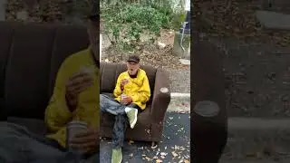 Keeping my head on a swivel America 🤛🏿🇯🇲🇧🇪🇺🇸🙏🏿🤛🏿🤤🤤😳🩸🩸 Chaba dat