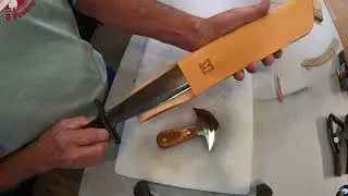 Bowie Knife Leather Sheath build