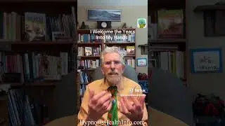 I Welcome the Years Into My Hands | A Poetic Meditation on Aging, Wisdom & Self-Honor ✨🌿