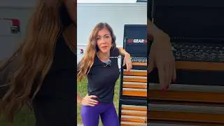 Val’s independent tool world! 
