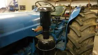 Fordson power major 6 cilinder.