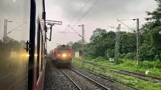 Howrah Rajdhani Ka dangerous crossing 