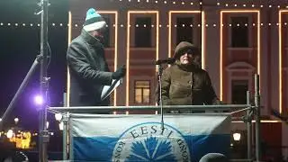 EKRE korraldatud Tartu rahu 106  aastapäeva tähistamine Tartu raekoja platsil