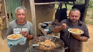 Ovos mexidos no almoço de quarta-feira de cinzas na casa do seu PIÁ e prestação de contas