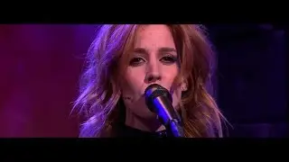 Elske DeWall brengt muzikale ode aan Prince - RTL LATE NIGHT