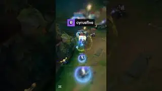 Thresh hook on Caitlyn stepback! #thresh #leagueoflegends #shorts #riotgames #lol #league #gaming