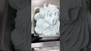 yummy yummy ICE CREAM | Lulathecat #shorts