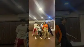 Pom Pom 🤣🤣 #song #bhojpuri #trending #up #bihar #bhijpurisong #dance #dancecraze #viral #trending