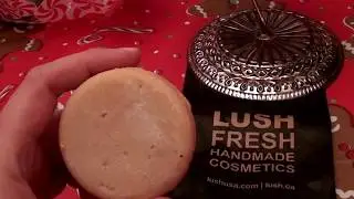 Lush Cosmetics Honey I Washed My Hair Shampoo Bar/Review