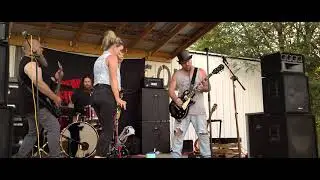 I'm The Only One by Melissa Etheridge covered by Frendly Fire @ Dig It Record Barn 08/14/21