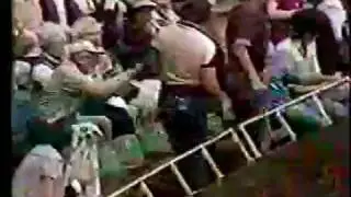 1981 04 22 Atlanta Braves at Cincinnati Reds Fans nearly falls out of stands