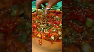 Red Thai Pizza #shorts #redthaicurry #pizzarecipe #easyrecipe