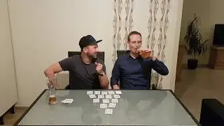 Trinkspiele Deluxe #17 Sauf die Pyramide weg (Busfahren)