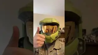 Master Chief helmet has ARRIVED! This is something kid-me would have absolutely LOVED!