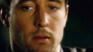 Alex O'Loughlin (Steve McGarrett)_I Get Weak