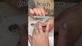 Let&rsquo;s get a Japanese hard gel cat-eye manicure in NYC! #nails #manicure #cateyegel #cateyenails