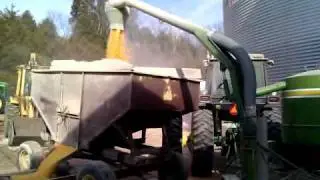 Grain VAC on plugged bin sump