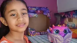Unboxing FurReal Mood Wings - Baby Dragon