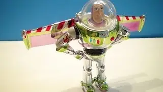 BUZZ LIGHTYEAR TOY CHROME SOUVENIR ACTION FIGURE VIDEO FROM DISNEY ON ICE