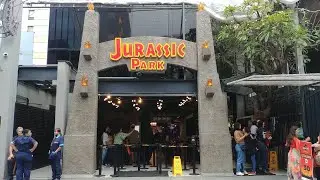 S&atilde;o Paulo Brazil Walk - Jurassic Park Burger Restaurant 1 - 19/12/2022