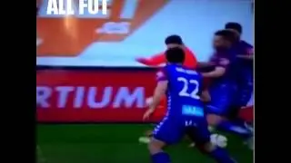 Leo Messi Nutmeg on Ra&uacute;l Navas