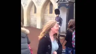 Grenadier Guardsman Scaring the French Tourist