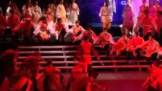 A tíz éves  Nagyvárad Táncegyüttes ünnepi műsora: Fényességes csillag