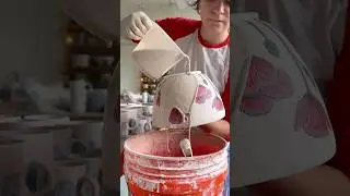 Glazing up a poppy bowl ❤️🌿🎨 #Pottery #Glazing #ASMR #Ceramics #PotteryStudio #ArtASMR
