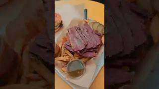 THE NETHERLANDS BEST BURGER PLACE? #pastrami #poutine #food