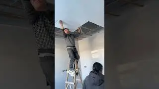 厨房卫生间的顶子，吊的是铝扣板。吊完以后感觉干净简单，个人感觉挺喜欢的。你们看呢#改造我的农村小院 #铝扣板 #旧房改造 #卫生间吊顶