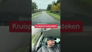 kruispunt oversteken #dubbelecamera #rijinstructeur  #010rijbewijs #rijles #Rijbewijs #rijtips