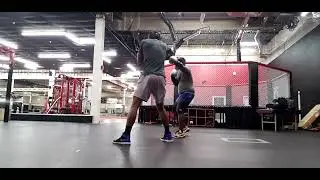Sparring @BLACKGOO101 🥊(1 2min round) #boxing #sparring #sparringsession #dmv #gym  #groupfitness